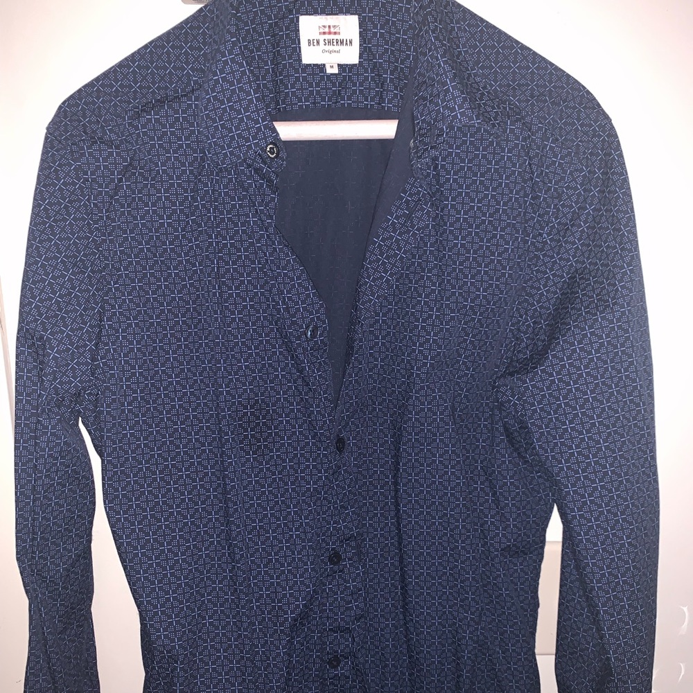 BEN SHERMAN PATTERN CASUAL BUTTON DOWN- SIZE M